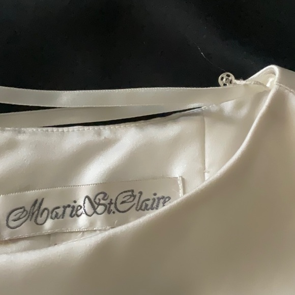 Beautiful, classic and elegant evening gown - Picture 6 of 8